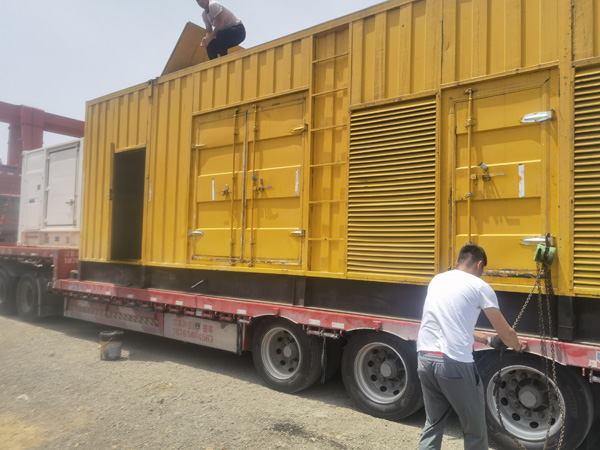 祁东除了负载情况和发动机维护，还有哪些因素会影响 200kw 柴油发电机的油耗？