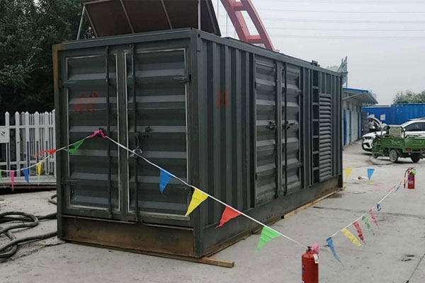 祁东发电机租赁空气滤清器多久更换一次?